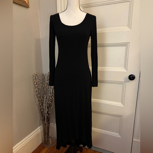 Donna Ricco Dresses & Skirts - Donna Ricco Classic Black Long Sleeve Dress